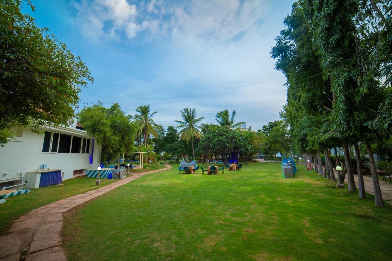 Poppys Vista Hotel Thirumurugan Poondi Exterior photo