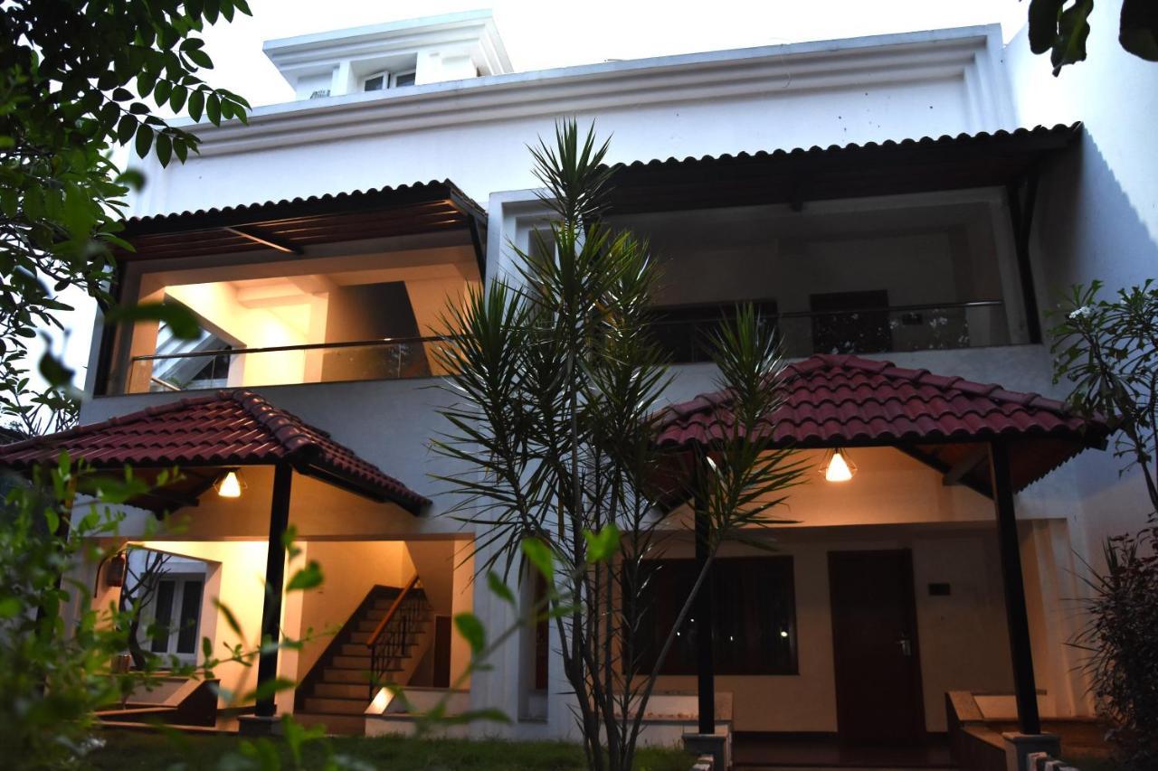 Poppys Vista Hotel Thirumurugan Poondi Exterior photo