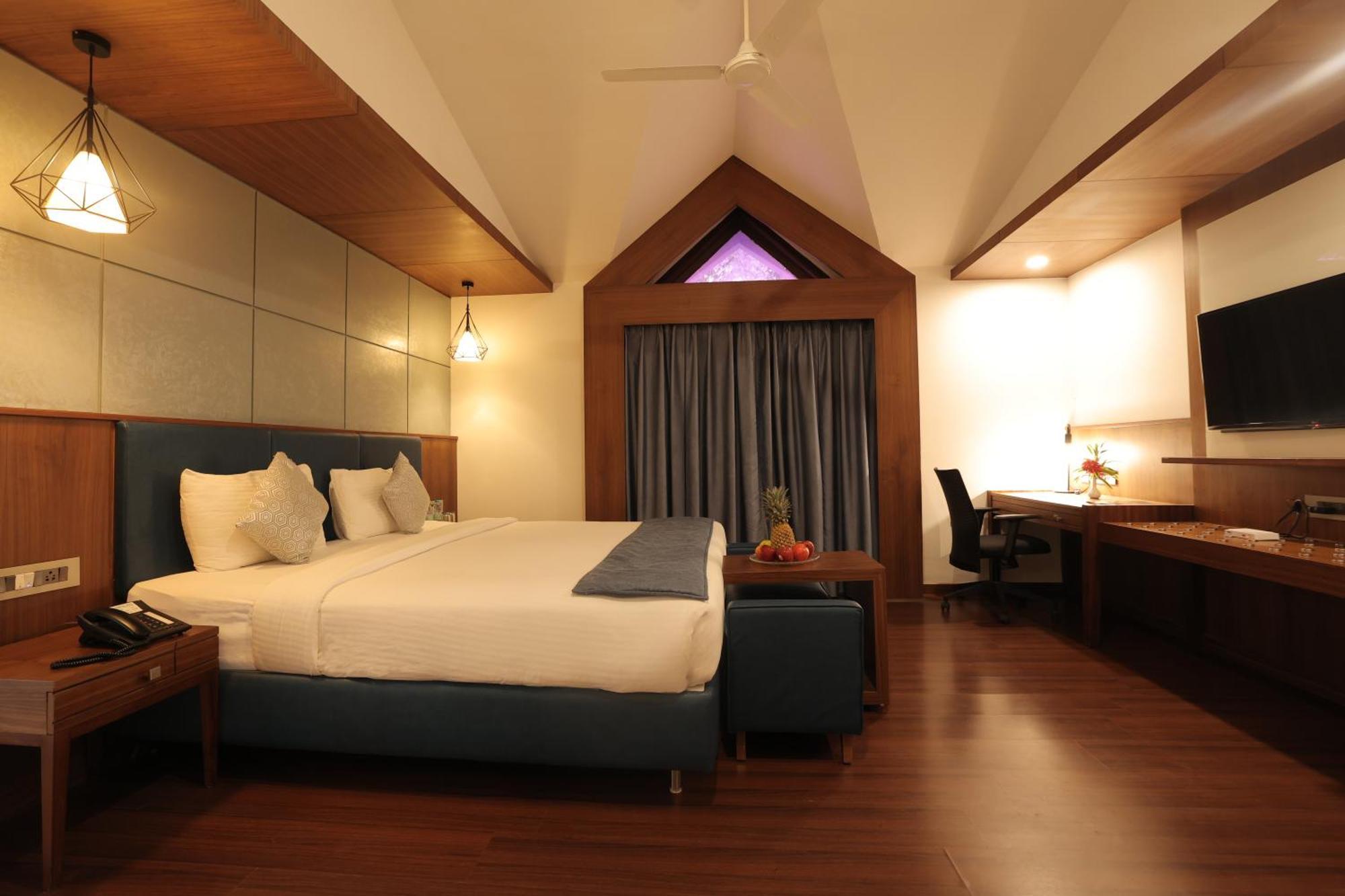 Poppys Vista Hotel Thirumurugan Poondi Exterior photo